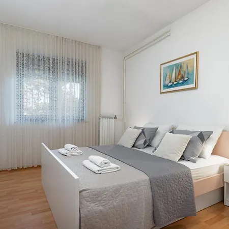 Appartamento Lena Porec Esterno foto